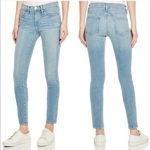 Frame Denim Le skinny de Jeanne in Antibes